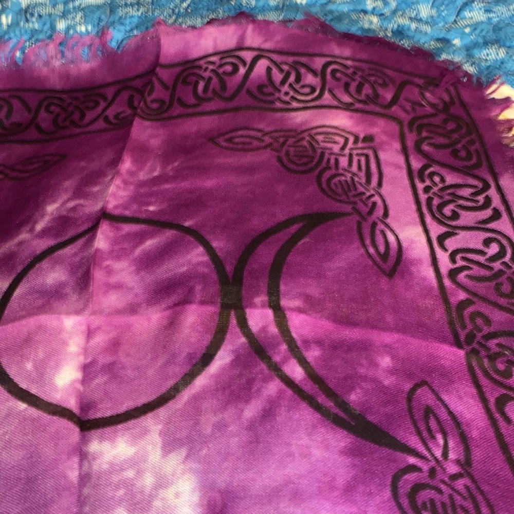 Alter Cloth - Picture 7 of 7